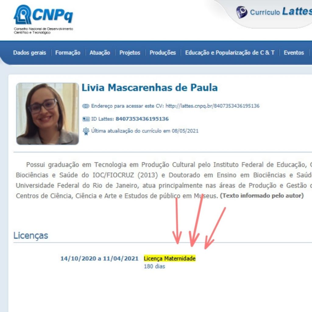  Imagem da tela do site do CNPq aberto na página do Currículo Lattes de uma pesquisadora, indicando o campo para incluir a licença-maternidade. 